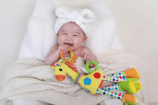 定边1岁宝宝流鼻涕打喷嚏